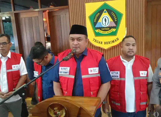 Bupati Bogor, Rudy Susmanto menyiapkan skema menghadapi situasi darurat di akhir tahun. (Sumber: Poskota | Foto: Giffar Rivana)