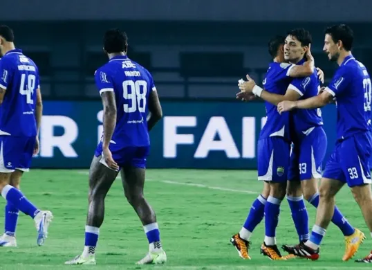 Jadwal Persib Bandung vs Bhayangkara FC di pekan ke-15 Super League 2025. (Sumber: Instagram/@persib)