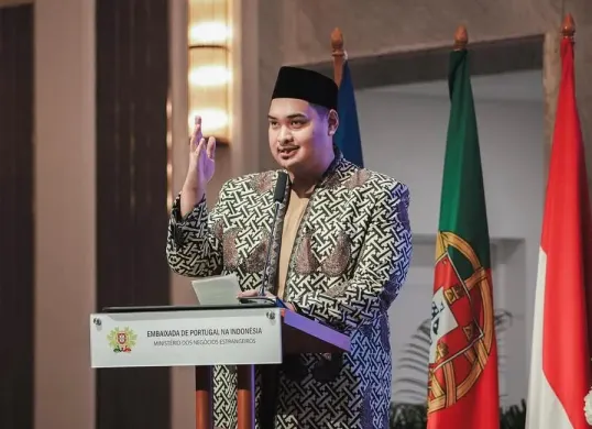 Mantan Menteri Pemuda dan Olahraga (Menpora), Dito Ariotedjo tengah menjadi sorotan usai diduga selingkuh dengan aktris Davina Karamoy. (Sumber: Instagram/@ditoariotedjo)