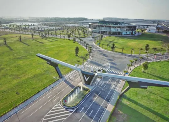 Ilustrasi Main Gate Factory VinFast di Vietnam. (Sumber: VinFast)