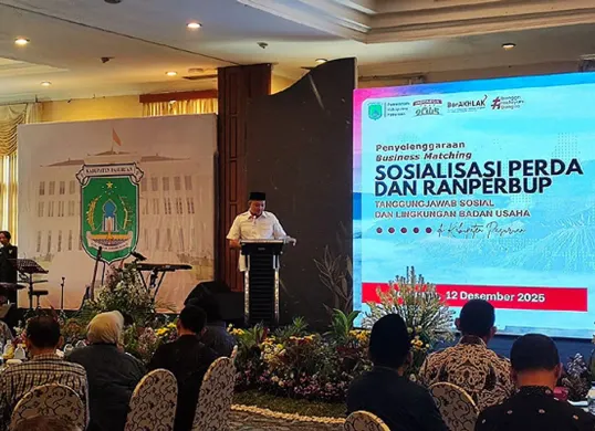 Bupati Pasuruan, Rusdi Sutejo, saat menyampaikan sambutan dalam forum business matching di Finna Golf and Country Club Prigen, Jumat, 12 Desember 2025. (Sumber: Istimewa)