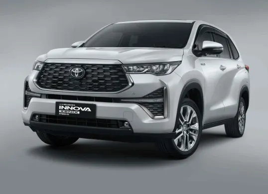 Ilustrasi tips efisien untuk mobil hybrid. (Sumber: Toyota)