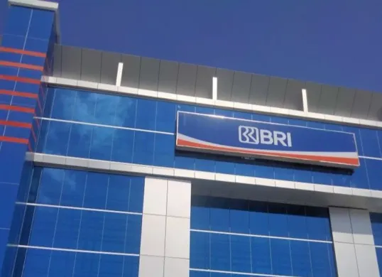 Gedung PT Bank Rakyat Indonesia (Persero), simbol konsistensi dividen dan stabilitas kinerja bank BUMN terbesar di Indonesia. (Sumber: Dok/BRI)