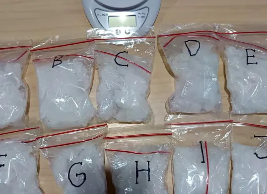 Barang bukti sabu yang disita Polsek Bojongsari Depok dari tiga pelaku yang merupakan kurir. (Sumber: Istimewa)