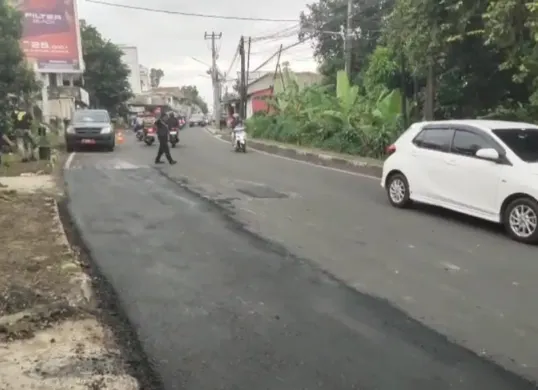 Salah sebuah ruas jalan Provinsi Banten di Kabupaten Pandeglang yang sudah ditangani. (Sumber: Dok. UPT PJJ Pandeglang)