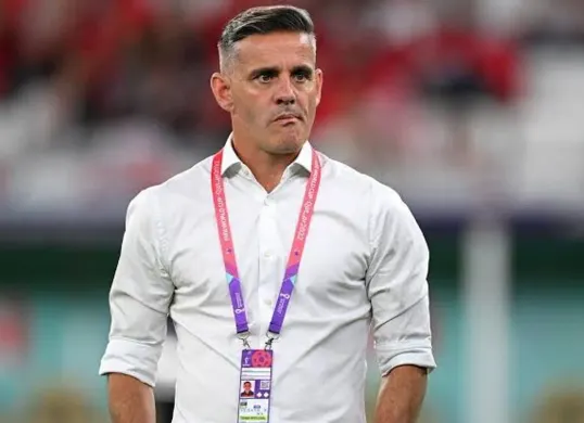 John Herdman diduga kuat menjadi kandidat pelatih baru Timnas Indonesia. (Sumber: X/@wallpassjournal)