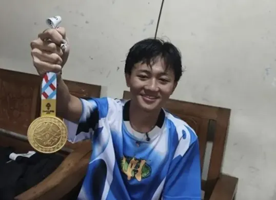 Basral Graito Hutomo sukses meraih emas SEA Games 2025 Thailand. Kemenangan dramatis, tangis haru, dan niat mulia berbagi bonus jadi sorotan. (Sumber: Instagram)