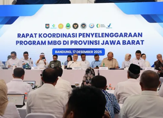 Rapat Koordinasi Penyelenggaraan Program Makan Bergizi Gratis (MBG) tingkat Provinsi Jawa Barat digelar di Gedung Sate, Bandung, Rabu (17/12/2025). (Sumber: Istimewa)