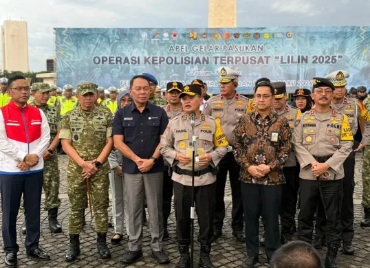 Kepolisian Negara Republik Indonesia (Polri) resmi menggelar Apel Gelar Pasukan Operasi Kepolisian Lilin 2025 di Lapangan Silang Monas, Gambir, Jakarta Pusat, Jumat, 19 Desember 2025 sore. (Sumber: Istimewa)