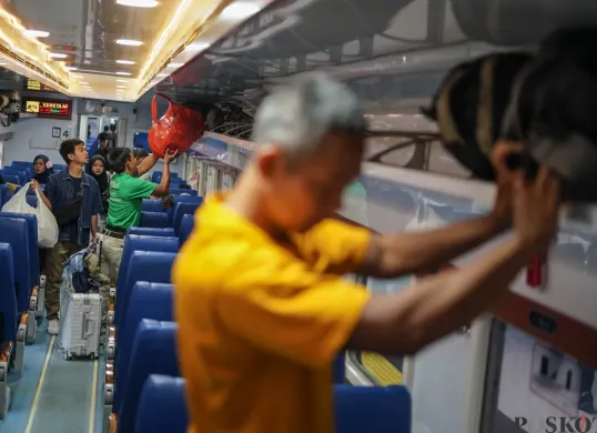 Link beli tiket kereta api Lebaran 2026. (Sumber: Poskota/Bilal Nugraha Ginanjar)