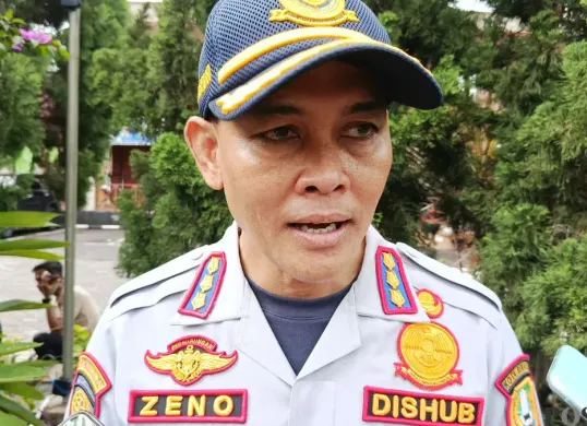 Kepala Dinas Perhubungan (Dishub) Kota Bekasi mengungkapkan pihaknya akan melakukan rekayasa lalu lintas di sejumlah ruas jalan saat Nataru. (Sumber: Poskota/Nurpini Aulia Rapika)