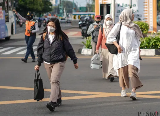 Manfaat program KPJ yang diberikan untuk pekerja Jakarta dengan gaji Rp6,5 juta. 
(Sumber: Poskota/Bilal Nugraha Ginanjar)