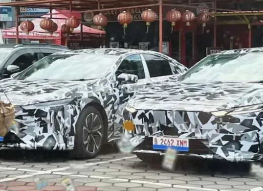 Foto Mazda 6e muncul di Semarang. (Sumber: Instagram/@indra_fathan)