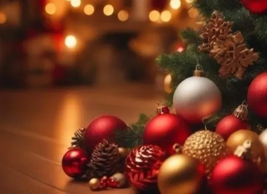 Natal 2025 dan Tahun Baru 2026 dalam Bahasa Inggris Beserta Terjemahannya (Sumber: Pinterest)