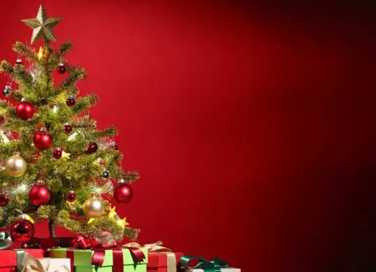 Ilustrasi - Rayakan Natal 2025 dengan beragam promo spesial! (Sumber: Pexels)