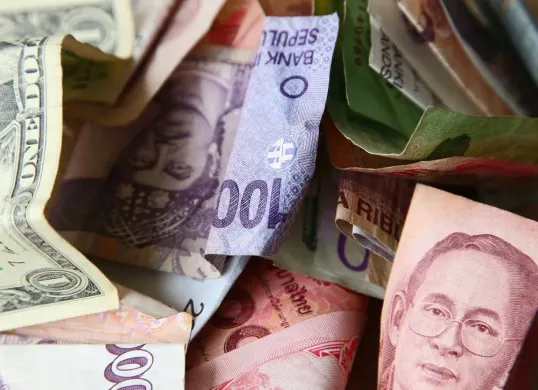 Ilustrasi UMP Jakarta. (Sumber: freepik)