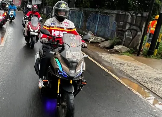 Komunitas Honda ADV160 menutup tahun 2025 dengan touring Jelajah Misteri di Bogor. (Sumber: WMS)