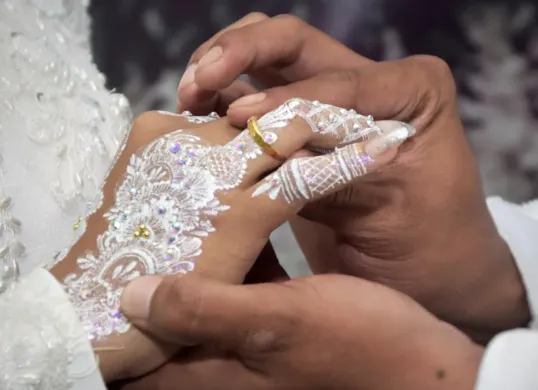 Ilustrasi perceraian yang dipicu oleh judi online (judol) di Cikarang, Kabupaten Bekasi. (Sumber: Istimewa)