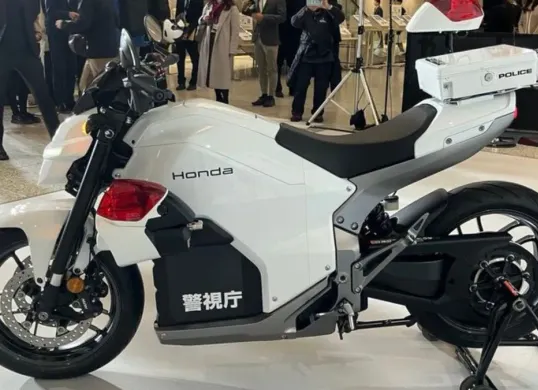 Motor listrik Honda WN7 resmi digunakan sebagai kendaraan polisi di Tokyo. (Sumber: Response)