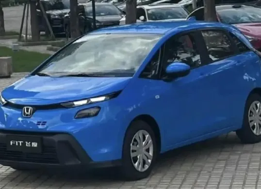 Honda Jazz versi facelift dikabarkan meluncur di China pada kuartal pertama 2026. (Sumber: Autohome)