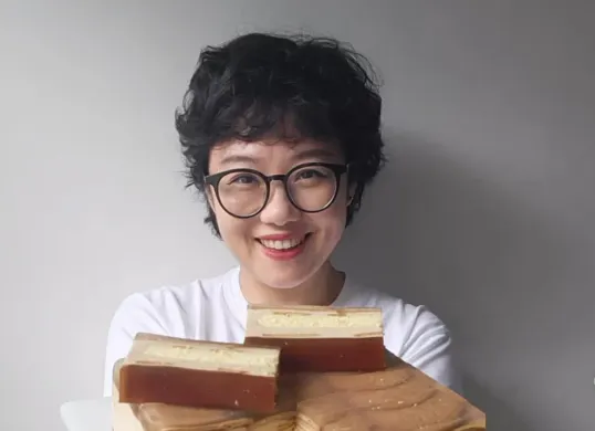 Icen MCI 13, mantan peserta MasterChef Indonesia Season 13, menjadi sorotan publik usai polemik Mochi Pisang Ijo yang ramai diperbincangkan di media sosial. (Sumber: Instagram/@icenguik)