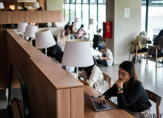 Potret WFA Para Pekerja Selama Libur Natal dan Tahun Baru