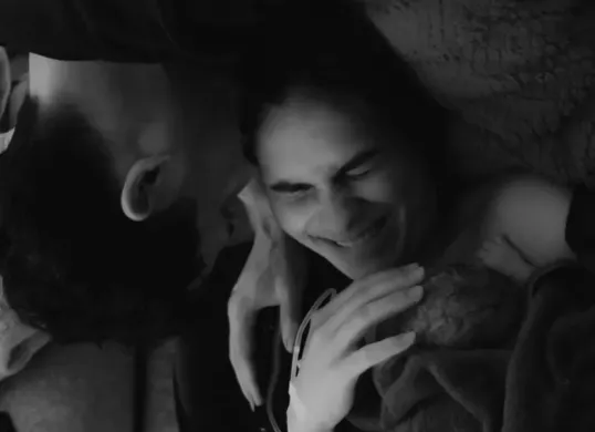 Steffi Zamora dan Nino Fernandez telah mengumumkan kelahiran anak pertama mereka yang berjenis kelamin perempuan bernama Kaia Lanna Fernandez. (Sumber: Instagram/@steffizamoraa)