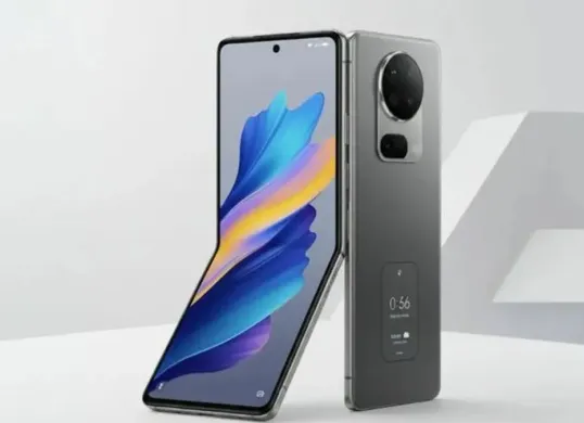 Oppo Find N6 tampil dengan desain lipat premium, layar OLED luas, dan engsel generasi terbaru yang minim lipatan. (Sumber: Dok/Oppo)