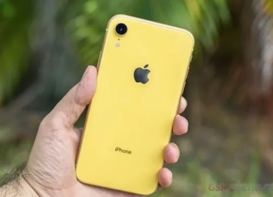 Apakah iPhone XR masih worth it di tahun 2025? Cek ulasannya. (Sumber: gsmarena)