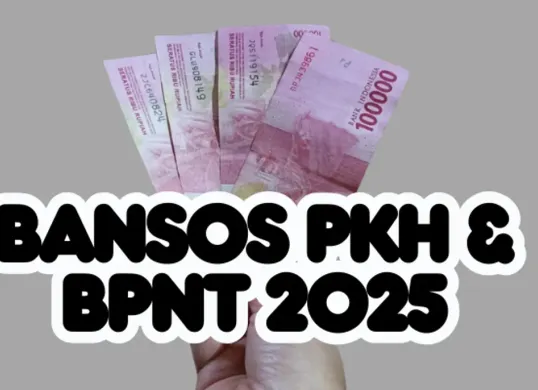 Terdaftar sebagai penerima Bansos PKH ataupun BPNT di 2025, KPM bisa menggunakan NIK e-KTP mengeceknya. (Sumber: Poskota/Dadan Triatna)