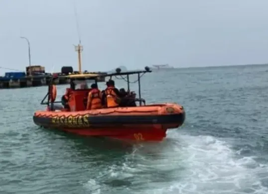 Kapal Basarnas meledak di Ternate, tiga orang meninggal dunia. (Sumber: Instagram/@kantor_sar_banten)