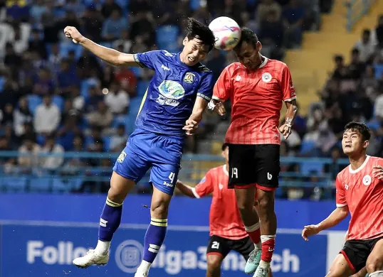 Pertandingan perdana 6 besar Liga Nusantara di Grup Y antara Persiba Balikpapan vs Sumut United FC disaksikan ribuan penonton. (Sumber: Instagram @persibabpp)