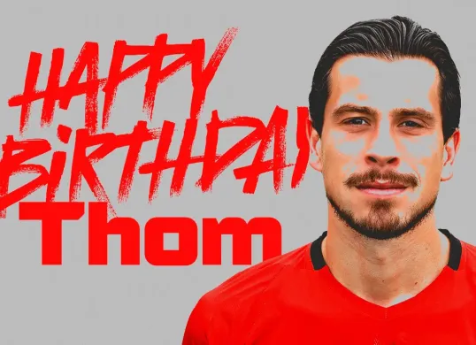 Thom Haye dapat kado istimewa di momen ulang tahun ke-30 setelah Almere City meraih kemenangan atas FC Utrecht. (Sumber: Instagram @almerecityfc)