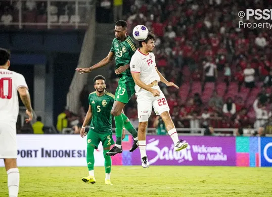 Nathan Tjoe-A-On saat membela Timnas Indonesia menghadapi Arab Saudi di laga Grup C putaran 3 kualifikasi Piala Dunia 2026 Zona Asia. (Sumber: pssi.org)