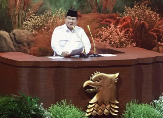 Presiden yang juga Ketum Gerindra Prabowo Subianto berpidato pada puncak acara HUT ke-17 Gerindra di Sentul International Convention Center (SICC) Sentul, Bogor pada Sabtu, 15 Februari 2025. (Sumber: Instagram Prabowo)