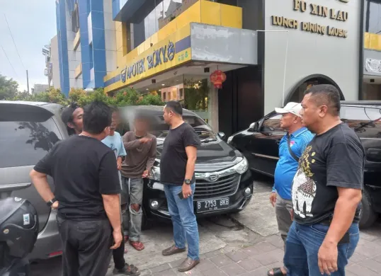 Polsek Tamansari menangkap tujuh jukir liar yang diduga meresahkan pengendara di Jalan Mangga Besar, Kecamatan Tamansari, Jakarta Barat. (Sumber: Dok. Polsek Tamansari)