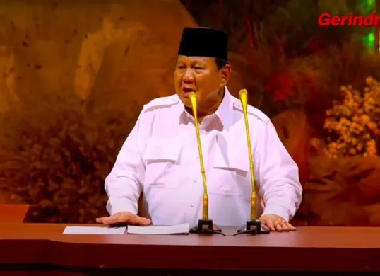 Presiden Prabowo Subianto berbicara mengenai rencana besar untuk meningkatkan kesejahteraan rakyat Indonesia melalui program makan bergizi gratis dan investasi melalui Danantara. (Sumber: YouTube/ GerindraTV)