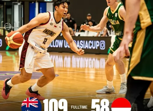 Tim nasional bola basket putra Indonesia harus mengakui keunggulan timnas Australia dengan skor telak 58-109. (Sumber: IG: @perbasi.ina)