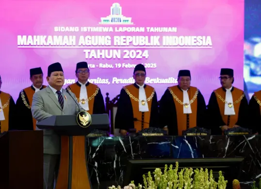 Prabowo Subianto apresiasi hakim MA dalam Sidang Istimewa Laporan Tahunan Mahkamah Agung, Jakarta. (Sumber: X/prabowo)