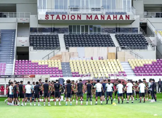 Skuad Bhayangkara FC tengah bersiap dalam menghadapi laga final di Stadion Manahan, Surakarta. (Foto: Instagram/@bhayangkarafc)