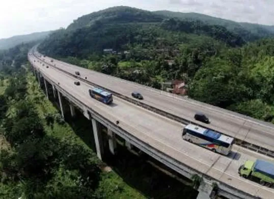 Tol cipularang (Sumber: Pinterest/Husni Zein)