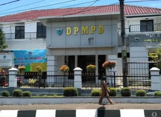 DPMPD Pandeglang menyebut pelaksanaan Pilkades serentak masih menunggu keputusan Menteri Dalam Negeri. (Sumber: Poskota/Samsul Fatoni)