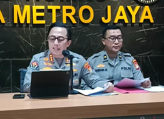 Kabid Humas Polda Metro Jaya, Kombes Ade Ary Syam Indradi di Mapolda Metro Jaya, Jakarta Selatan, Kamis, 9 Januari 2025. (Sumber: Poskota/Ali Mansur)