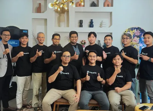 Tim InovaKit dalam acara soft launching InovaKit digelar di Selasar Timur Kitchen & Coffee, Bekasi Timur, 7 Desember 2024. (Sumber: Dok. Pribadi)