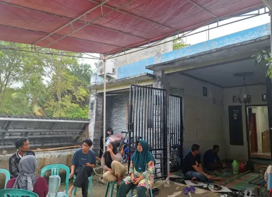 Kediaman rumah korban di Perumahan TNI Polri, RT 05 RW 08, Desa Cibarusah Jaya, Kecamatan Cibarusah, Kabupaten Bekasi, Minggu, 12 Januari 2025. (Sumber: Poskota/Ihsan)