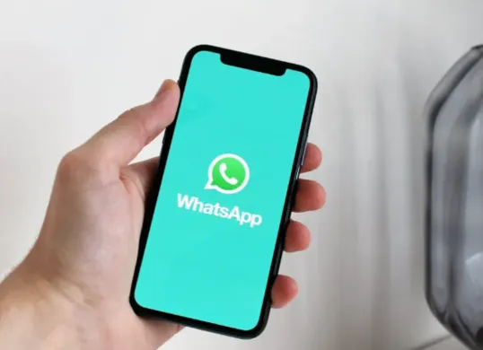 Berikut ini cara mudah untuk membuat akun WhatsApp. (Sumber: Pexels/Anton)