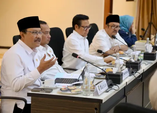 Gus Ipul ajak KPM mandiri, tidak bergantung dari bansos. (Sumber: kemensos.go.id)