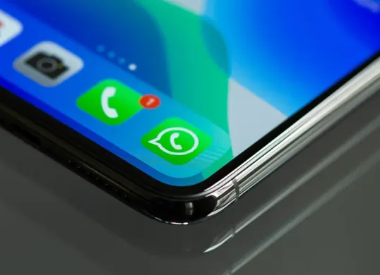 Login WhatsApp Web Digunakan bisa jarak jauh tanpa HP. (Canva)