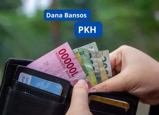 Dana bansos PKH kembali cair di tahun 2025 dari Pemerintah kepada para KPM yang terpilih di DTKS. (Canva)