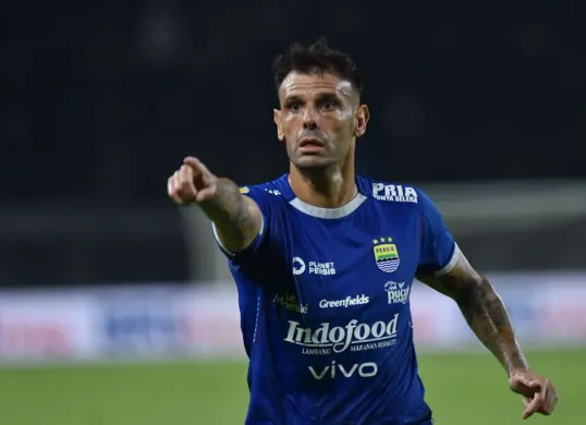 Gelandang Persib Bandung, Tyronne Del Pino. (Sumber: persib.co.id | Foto: persib.co.id)